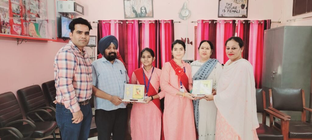 Vipin Kataria, District Resource Coordinator congratulated Navjot Kaur and Anvi Gautam, two meritorious students of class 10th of Govt. Girls Sr. Sec Smart School Nangal and honored them by presenting them with medals and wished them all the best for the future.