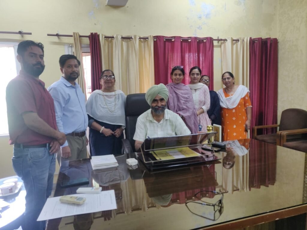 Darshanjit Singh took charge as District Education Officer (Elementary Education) Rupnagar.