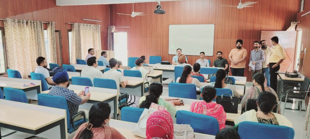 District Education Officer (SE) Sanjeev Gautam visited the ongoing seminar at BPEO office, Sri Anandpur Sahib.