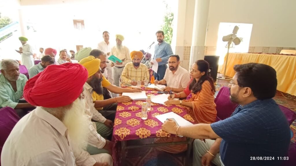 The Deputy Commissioner heard the problems of the people in the public hearing camp in the village Taprian Gharispur of Sri Chamkaur Sahib. 