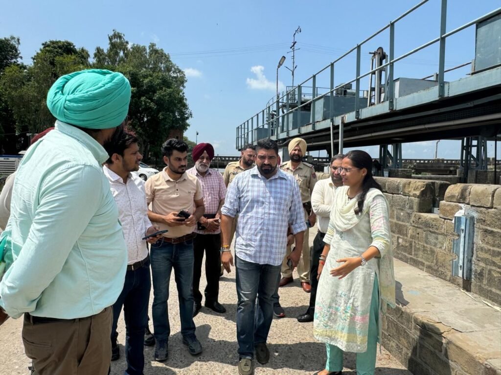 The Deputy Commissioner visited the headworks