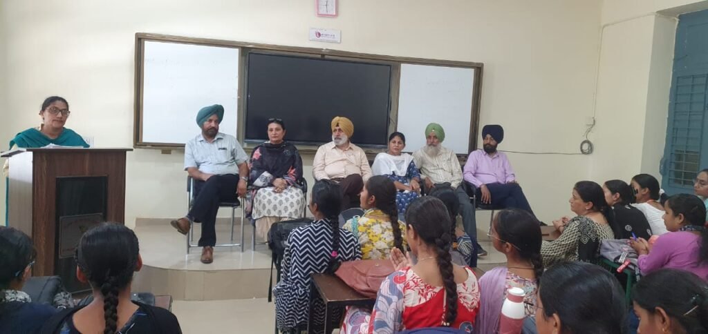 Post Graduate Punjabi Department, Government College Ropar organized a conference on the importance of library 