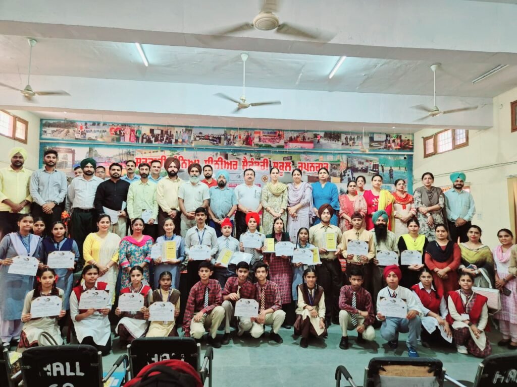 District Level National Science Seminar (Speech Competition) on Artificial Intelligence was held at Government Girls School Rupnagar.