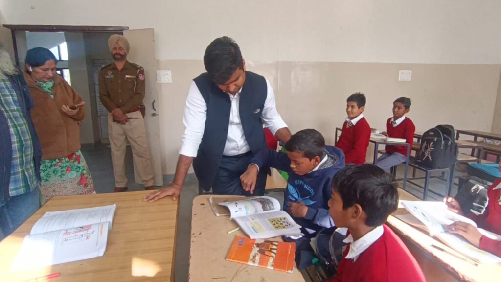 Deputy Commissioner pays surprise visit to School of Eminence Rupnagar