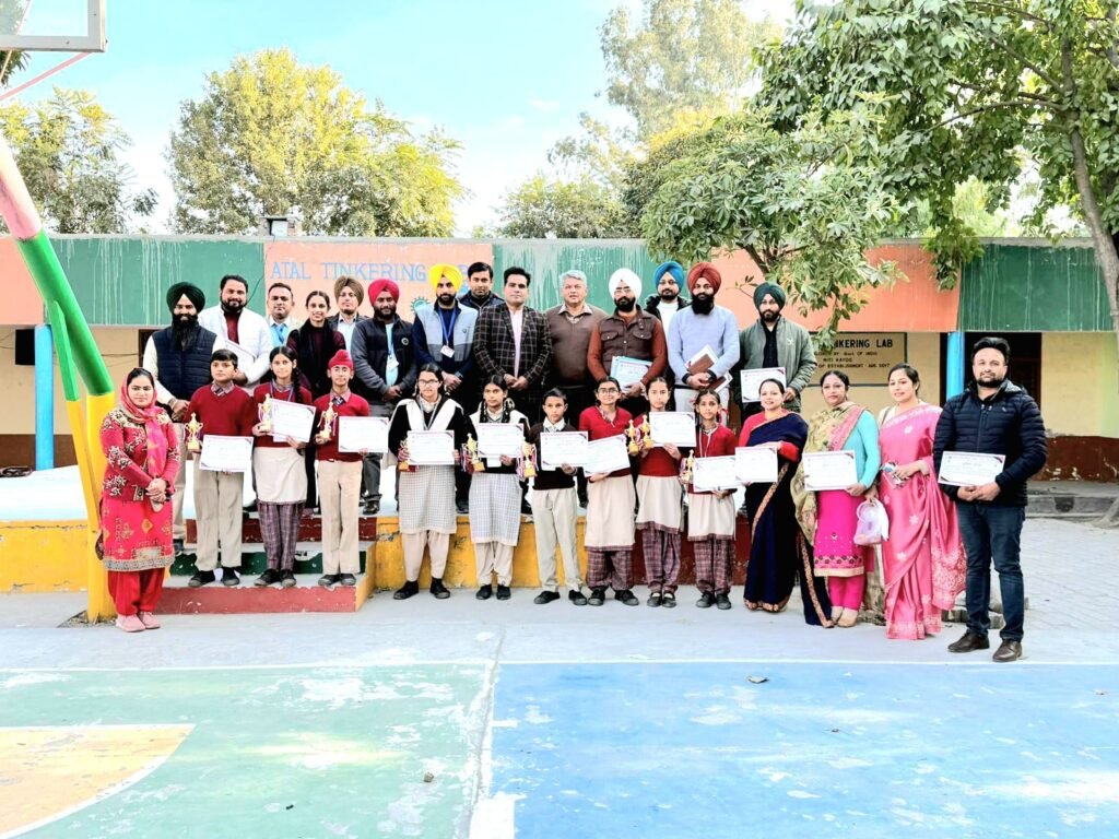 District level quiz competition was organized at Government Girls Senior Secondary School, Shri Anandpur Sahib.