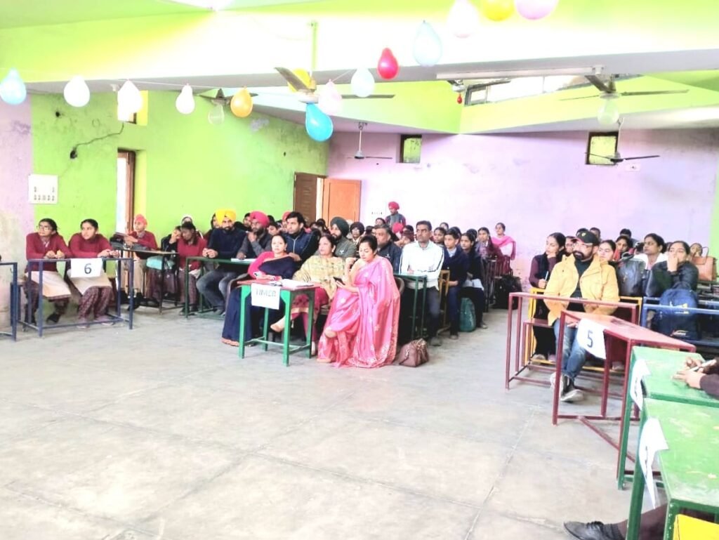 District level quiz competition was organized at Government Girls Senior Secondary School, Shri Anandpur Sahib.