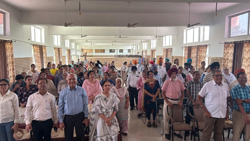Workshop organized at Gandhi School Rupnagar on the topic of Zero Waste Management
