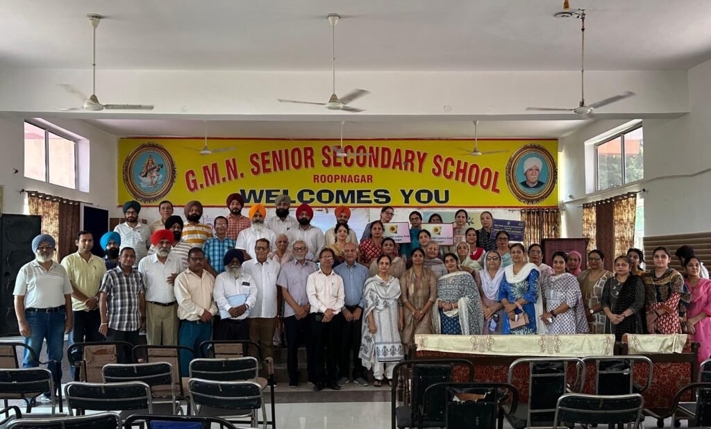Workshop organized at Gandhi School Rupnagar on the topic of Zero Waste Management
