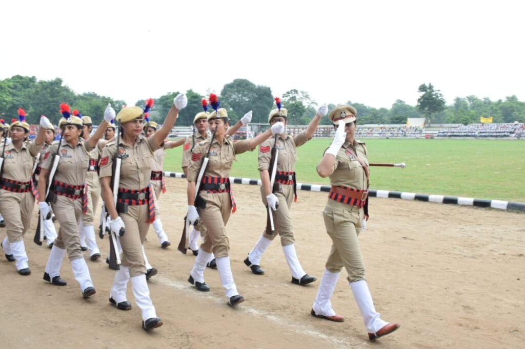 ਅਜ਼ਾਦੀ ਦਿਹਾੜੇ ਦੀਆਂ ਤਿਆਰੀਆਂ ਮੁਕੰਮਲ, ਨਹਿਰੂ ਸਟੇਡੀਅਮ ਵਿਖੇ ਹੋਈ ਫੁੱਲ ਡਰੈੱਸ ਰਿਹਰਸਲ 3 Independence Day preparations complete, full dress rehearsal held at Nehru Stadium