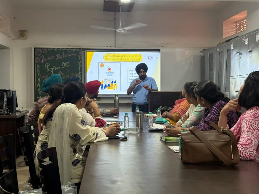 ਰੂਪਨਗਰ ਦੇ 10 ਬਲਾਕਾਂ ਵਿੱਚ ਦੋ-ਰੋਜ਼ਾ Business Blaster ਸਿਖਲਾਈ ਸਮਾਪਤ 4 Two-day Business Blaster training concludes in 10 blocks of Rupnagar