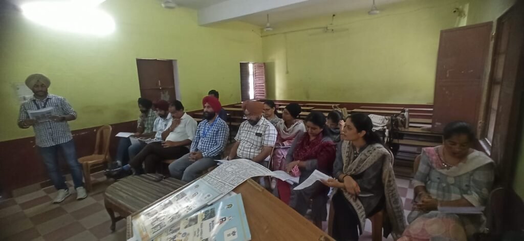 ਰੂਪਨਗਰ ਦੇ 10 ਬਲਾਕਾਂ ਵਿੱਚ ਦੋ-ਰੋਜ਼ਾ Business Blaster ਸਿਖਲਾਈ ਸਮਾਪਤ 2 Two-day Business Blaster training concludes in 10 blocks of Rupnagar