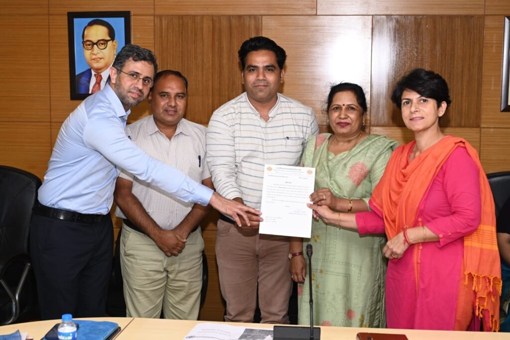 ਰੂਪਨਗਰ ਦੇ ਦੋ ਸਕੂਲ Mission Samarth 3.0 ਅਧੀਨ SCERT ਵੱਲੋਂ ਸਨਮਾਨਿਤ: ਵਿਪਿਨ ਕਟਾਰੀਆ 1 Two schools in Rupnagar honored under Mission Samarth 3.0: Vipin Kataria