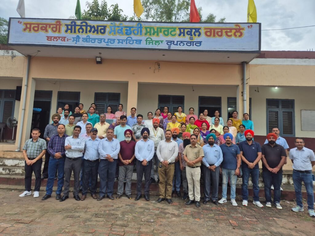 Training program successfully organized at Government Senior Secondary Smart School, Girdale under the Kishore Education Program