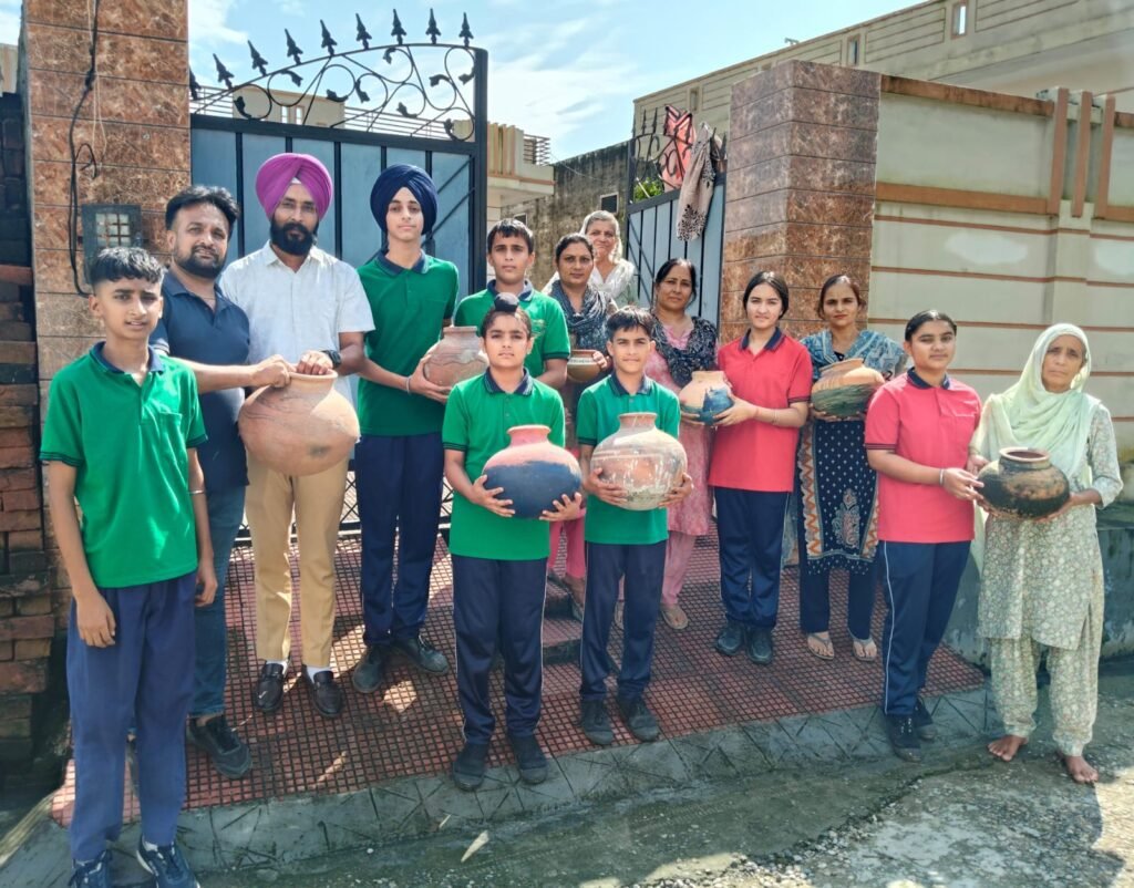 ਸਰਕਾਰੀ ਹਾਈ ਸਕੂਲ ਰਾਏਪੁਰ ਨੂੰ ਮਿਨਿਸਟਰੀ ਆਫ ਇਨਵਾਇਰਮੈਂਟ ਫੋਰੈਸਟ ਐਂਡ ਕਲਾਈਮੇਟ ਚੇਂਜ ਦੁਆਰਾ ਨੈਸ਼ਨਲ ਪੱਧਰ ਤੇ ਪ੍ਰਸਿੱਧੀ ਮਿਲੀ 1 ਸਰਕਾਰੀ ਹਾਈ ਸਕੂਲ ਰਾਏਪੁਰ ਨੂੰ ਮਿਨਿਸਟਰੀ ਆਫ ਇਨਵਾਇਰਮੈਂਟ ਫੋਰੈਸਟ ਐਂਡ ਕਲਾਈਮੇਟ ਚੇਂਜ ਦੁਆਰਾ ਨੈਸ਼ਨਲ ਪੱਧਰ ਤੇ ਪ੍ਰਸਿੱਧੀ ਮਿਲੀ, Government High School Raipur received national recognition from the Ministry of Environment, Forest and Climate Change.