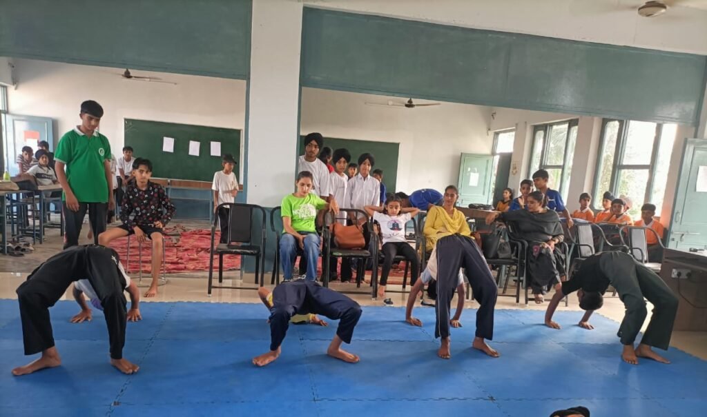 69ਵੀਆਂ ਜ਼ਿਲ੍ਹਾ ਪੱਧਰੀ ਸਕੂਲ ਖੇਡਾਂ ਅਧੀਨ ਯੋਗਾ ਖੇਡ ਦੇ ਮੁਕਾਬਲੇ ਨੇਤਾ ਜੀ ਮਾਡਲ ਸਕੂਲ ਰੂਪਨਗਰ ‘ਚ ਆਯੋਜਿਤ 3 Yoga competition under 69th District Level School Games organized at Netaji Model School Rupnagar