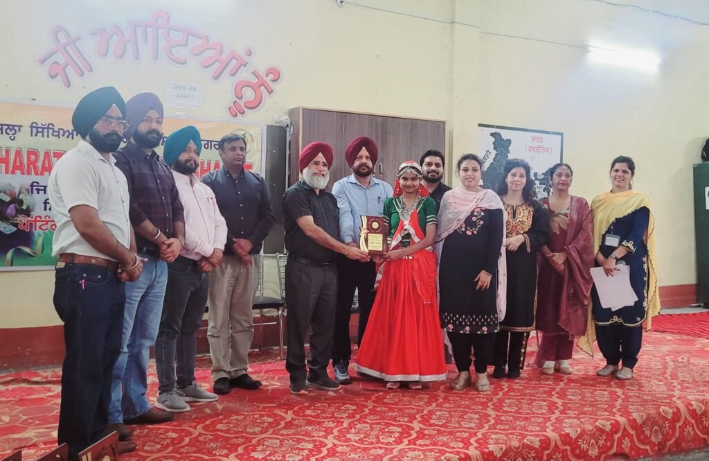 Ek Bharat Shreshtha Bharat ਮੁਕਾਬਲੇ ਸ਼ਹੀਦ ਪਰਗਨ ਸਿੰਘ ਸਰਕਾਰੀ ਹਾਈ ਸਕੂਲ ਮਟੋਰ ਵਿਖੇ ਸਫਲਤਾਪੂਰਵਕ ਆਯੋਜਿਤ 6 Ek Bharat Shreshtha Bharat