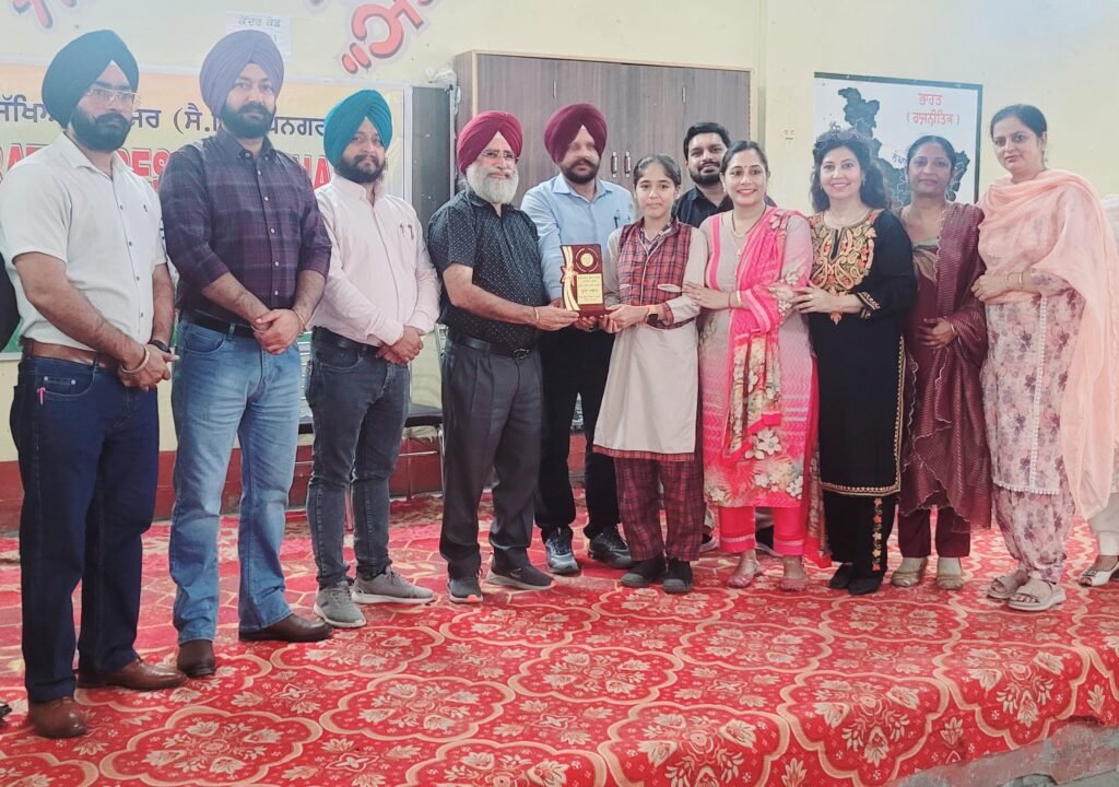 Ek Bharat Shreshtha Bharat ਮੁਕਾਬਲੇ ਸ਼ਹੀਦ ਪਰਗਨ ਸਿੰਘ ਸਰਕਾਰੀ ਹਾਈ ਸਕੂਲ ਮਟੋਰ ਵਿਖੇ ਸਫਲਤਾਪੂਰਵਕ ਆਯੋਜਿਤ 10 Ek Bharat Shreshtha Bharat