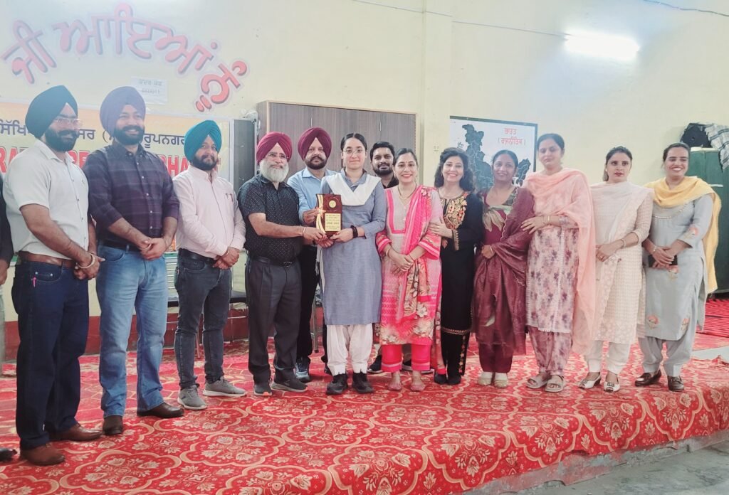 Ek Bharat Shreshtha Bharat ਮੁਕਾਬਲੇ ਸ਼ਹੀਦ ਪਰਗਨ ਸਿੰਘ ਸਰਕਾਰੀ ਹਾਈ ਸਕੂਲ ਮਟੋਰ ਵਿਖੇ ਸਫਲਤਾਪੂਰਵਕ ਆਯੋਜਿਤ 15 Ek Bharat Shreshtha Bharat