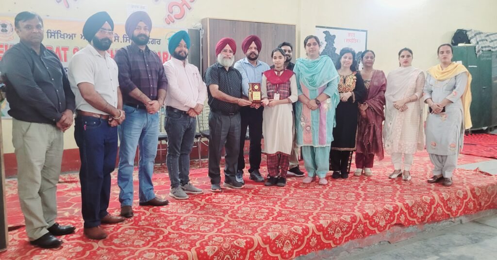 Ek Bharat Shreshtha Bharat ਮੁਕਾਬਲੇ ਸ਼ਹੀਦ ਪਰਗਨ ਸਿੰਘ ਸਰਕਾਰੀ ਹਾਈ ਸਕੂਲ ਮਟੋਰ ਵਿਖੇ ਸਫਲਤਾਪੂਰਵਕ ਆਯੋਜਿਤ 17 Ek Bharat Shreshtha Bharat