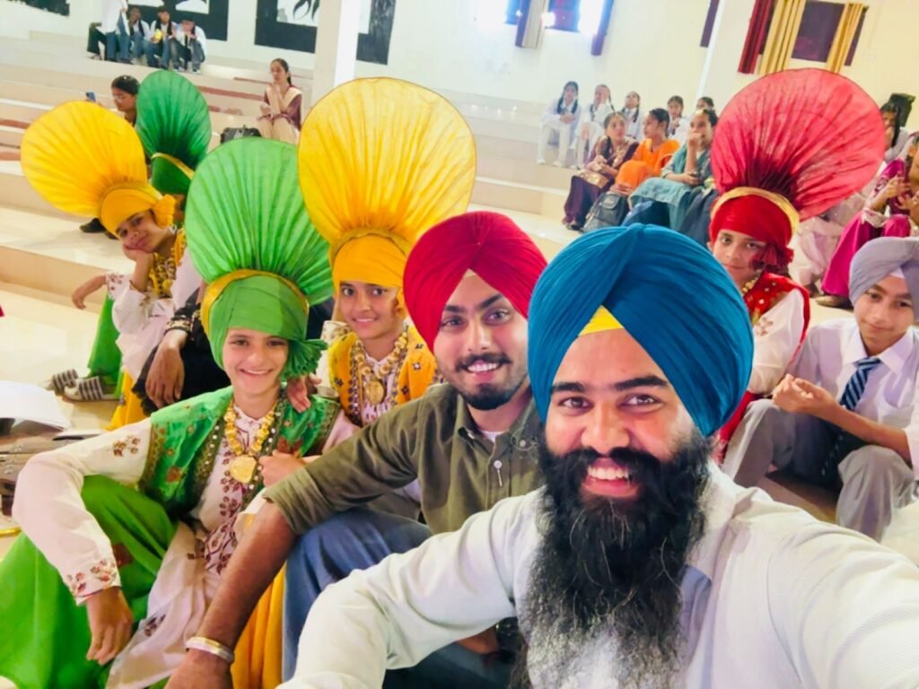 ਪੰਜਾਬ ਭਰ ਵਿੱਚੋਂ ਪਹਿਲਾ ਸਥਾਨ ਹਾਸਲ ਕਰਕੇ ਸਕੂਲ ਆਫ਼ ਐਮੀਨੈਂਸ ਨੇ ਲਹਿਰਾਇਆ ਝੰਡਾ 4 Ropar news