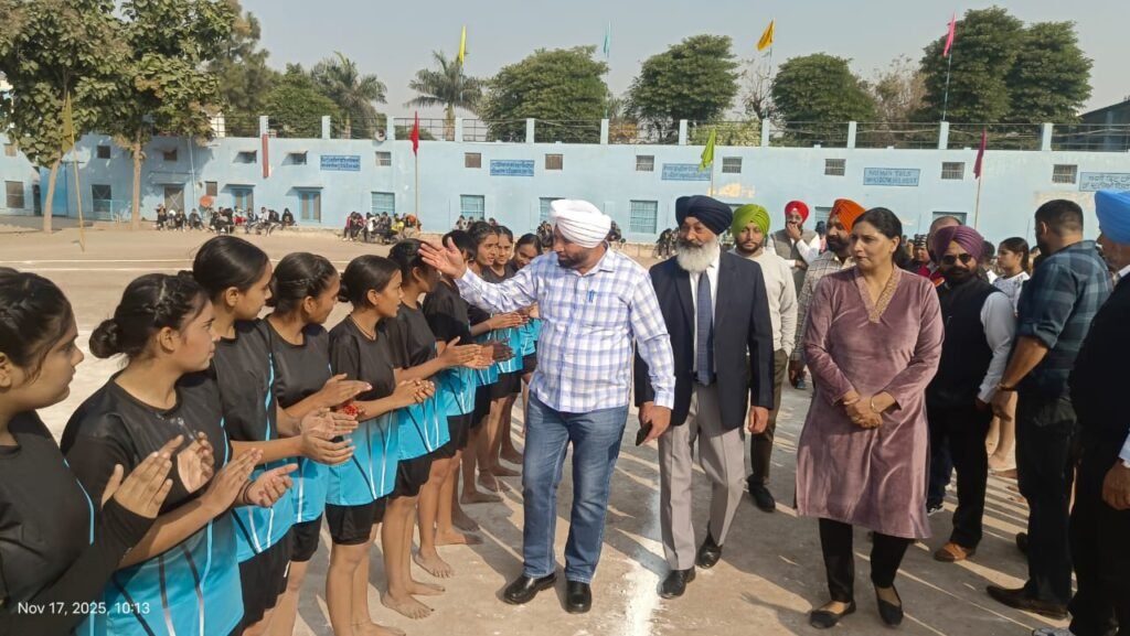 69ਵੀਆਂ ਅੰਤਰ ਜਿਲ੍ਹਾ ਸਕੂਲ ਖੇਡਾਂ ਕਬੱਡੀ ਸਰਕਲ ਅੰਡਰ -19 ਸਾਲ ਲੜਕੀਆਂ ਧੂਮ ਧੜੱਕੇ ਨਾਲ ਸ਼ੁਰੂ 10 District School Games Kabaddi Circle Under-19 Girls started with a bang.