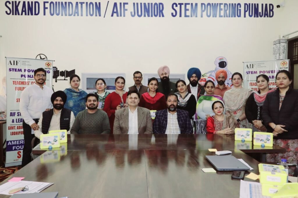 AIF ਵੱਲੋਂ STEM ਪੈਡਾਗੌਗੀ ਅਤੇ ਰੋਬੋਟਿਕਸ ਅਧਾਰਿਤ ਅਧਿਆਪਕ ਵਰਕਸ਼ਾਪ ਦੂਸਰੇ ਦਿਨ ਸਫ਼ਲਤਾ ਪੂਰਵਕ ਸੰਪੰਨ 13 AIF’s STEM-Robotics Workshop Delivers Advanced Skill Learning
