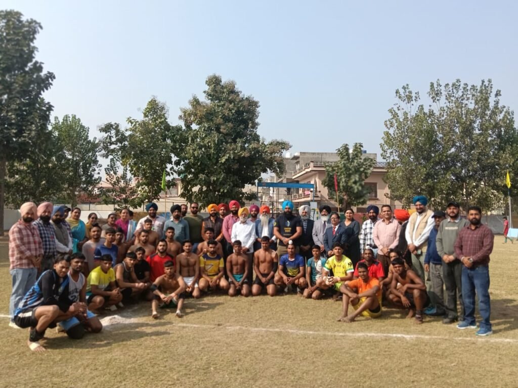 69ਵੀਆਂ ਅੰਤਰ ਜਿਲ੍ਹਾ ਸਕੂਲ ਖੇਡਾਂ ਰੱਸਾਕਸੀ ਅੰਡਰ -17 ਸਾਲ ਲੜਕੇ ਵਿੱਚ ਮਾਨਸਾ ਜ਼ਿਲ੍ਹੇ ਨੂੰ ਹਰਾ ਕੇ ਲੁਧਿਆਣਾ ਜ਼ਿਲ੍ਹਾ ਬਣਿਆ ਚੈਂਪੀਅਨ 1 IMG 20251120 WA0178