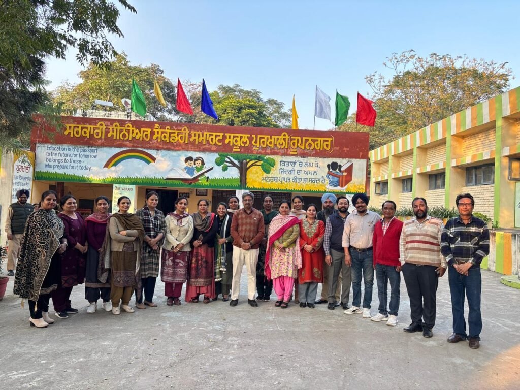 ਰੂਪਨਗਰ ਜ਼ਿਲ੍ਹੇ ਦੇ chemistry lecturers ਦੀ ਤਿੰਨ ਰੋਜ਼ਾ ਟ੍ਰੇਨਿੰਗ ਦੇ ਦੂਜੇ ਦਿਨ ਪ੍ਰੈਕਟੀਕਲ ਅਤੇ ਪ੍ਰਜ਼ੈਂਟੇਸ਼ਨ ਐਕਟੀਵਿਟੀਆਂ ਸ਼ਾਨਦਾਰ ਢੰਗ ਨਾਲ ਆਯੋਜਿਤ 8 chemistry lecturers