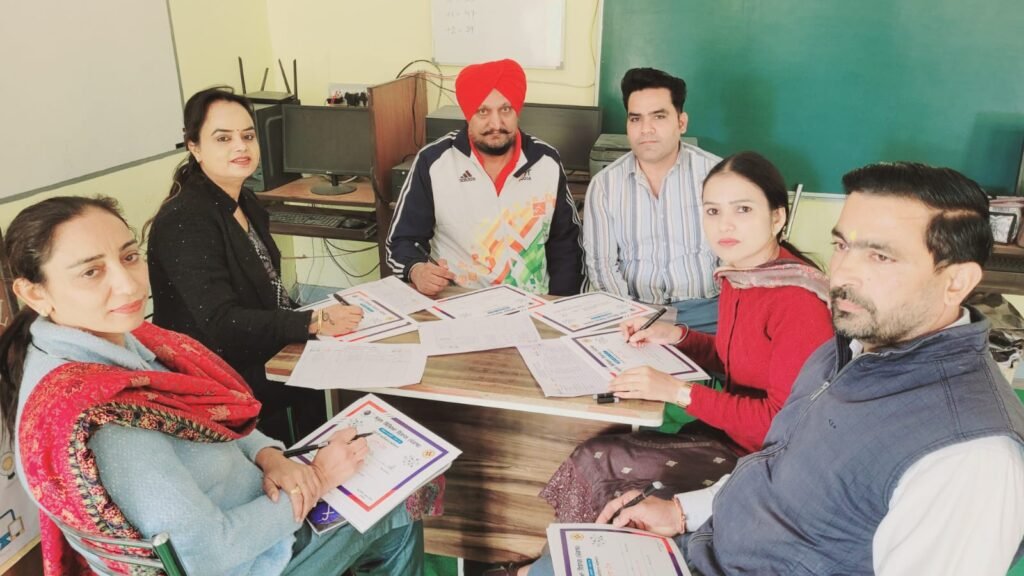 ਰੂਪਨਗਰ ਵਿੱਚ RAA–2025 ਤਹਿਤ ਜ਼ਿਲ੍ਹਾ ਪੱਧਰੀ ਸੀਨੀਅਰ ਸੈਕੰਡਰੀ ਵਿਦਿਆਰਥੀ ਵਿਗਿਆਨ ਪ੍ਰਦਰਸ਼ਨੀ ਸਫਲਤਾਪੂਰਵਕ ਆਯੋਜਿਤ 5 WhatsApp Image 2025 11 27 at 18.35.12