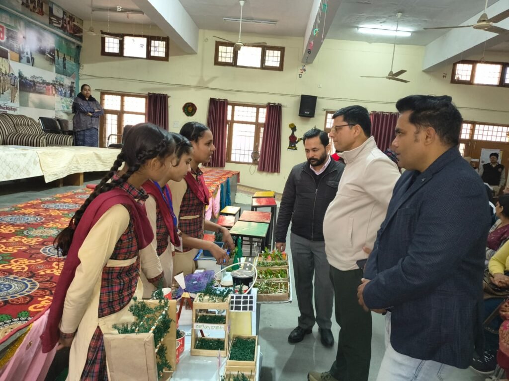 RAA–2025: District Level Science Exhibition for Class 9–10 Successfully Organized in Rupnagar
Prem Kumar Mittal, vipin kataria 