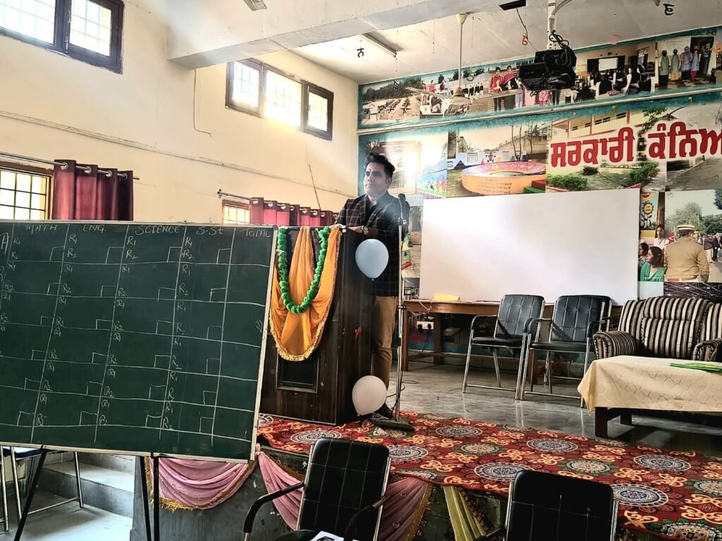 ਜ਼ਿਲ੍ਹਾ ਰੂਪਨਗਰ ਵਿੱਚ RAA ਤਹਿਤ 6ਵੀਂ ਤੋਂ 10ਵੀਂ ਜਮਾਤਾਂ ਲਈ ਜ਼ਿਲ੍ਹਾ ਪੱਧਰੀ ਕੁਇਜ਼ ਮੁਕਾਬਲਾ ਸਫ਼ਲਤਾਪੂਰਵਕ ਆਯੋਜਿਤ 3 IMG 20251209 WA0027