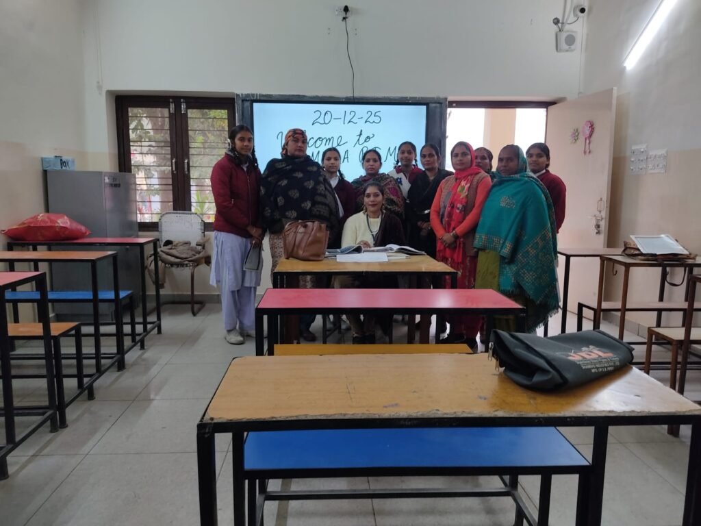 ਨੰਗਲ ਵਿੱਚ ਮੈਗਾ ਮਾਪੇ–ਅਧਿਆਪਕ ਮਿਲਣੀ ਨਾਲ ਸਕੂਲ–ਮਾਪੇ ਭਾਗੀਦਾਰੀ ਹੋਰ ਮਜ਼ਬੂਤ - ਐਸ. ਡੀ. ਐਮ. ਸਚਿਨ ਪਾਠਕ 13 WhatsApp Image 2025 12 20 at 20.48.28 2