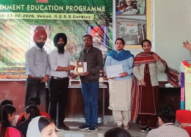 ਰੂਪਨਗਰ ਵਿੱਚ ਜ਼ਿਲ੍ਹਾ ਪੱਧਰੀ ‘Trash to Treasure' ਵਾਤਾਵਰਣ ਪ੍ਰਦਰਸ਼ਨੀ ਮੁਕਾਬਲੇ ਸਫਲਤਾਪੂਰਵਕ ਕਰਵਾਏ ਗਏ 23 IMG 20260213 WA0347