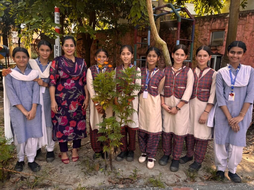 Wipro Earthian Awards Programme ਅਧੀਨ ਸਰਕਾਰੀ ਕੰਨਿਆ ਸੀਨੀਅਰ ਸੈਕੰਡਰੀ ਸਕੂਲ ਦਾ ਬਾਇਓਡਾਇਵਰਸਿਟੀ ਪ੍ਰੋਜੈਕਟ ਰਾਜ ਪੱਧਰ ਲਈ ਚੁਣਿਆ 1 wipro-earthian-awards-school, anamika sharma, girls school Anandpur Sahib, Wipro Earthian Awards Programme