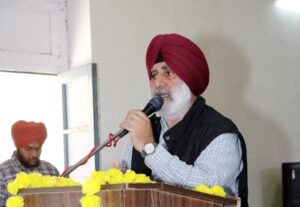 ਸਰਕਾਰੀ ਕਾਲਜ ਰੂਪਨਗਰ ਵਿਖੇ ਰਾਸ਼ਟਰੀ ਵਿਗਿਆਨ ਦਿਵਸ 'ਤੇ ਸਾਬਕਾ ਵਿਦਿਆਰਥੀਆਂ ਦਾ ਸਨਮਾਨ 5 Former students honored on National Science Day at Government College Rupnagar