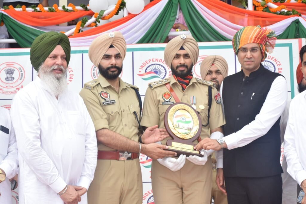 Deputy Commissioner Rupnagar Shri Aditya Dachalwal Announces Holiday in Educational Institutions Across the District on Monday