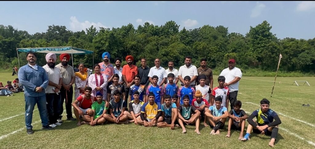 ਖੇਡਾਂ ਵਤਨ ਪੰਜਾਬ ਦੀਆਂ ਬਲਾਕ ਪੱਧਰੀ ਖੇਡਾਂ ਦੌਰਾਨ ਦੂਜੇ ਦਿਨ ਹੋਏ ਫਸਵੇਂ ਮੁਕਾਬਲੇ 4 Decisive matches held on day two of Khedan Watan Punjab block-level sports