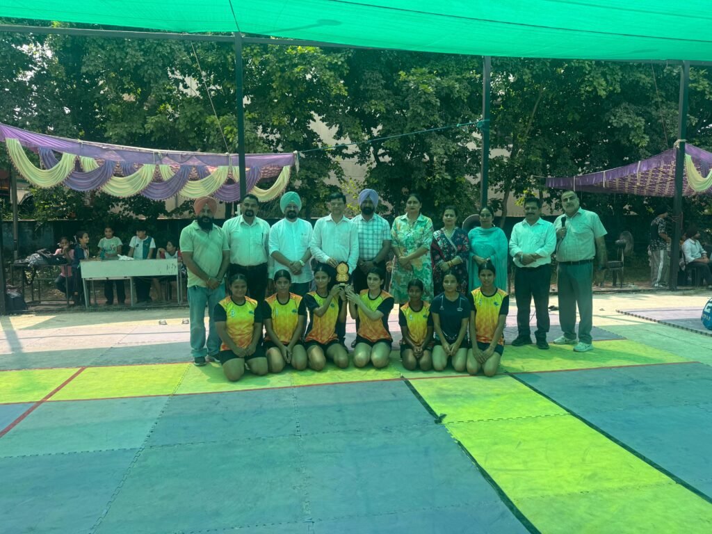 District-Level National Style Kabaddi Tournament at Kiratpur Sahib: Girls’ Competitions Conclude, Boys’ Matches Begin, ਕੀਰਤਪੁਰ ਸਾਹਿਬ ਵਿਖੇ ਜ਼ਿਲ੍ਹਾ ਪੱਧਰੀ ਕੌਮੀ ਸਟਾਈਲ ਕਬੱਡੀ ਮੁਕਾਬਲਿਆਂ ਦੇ ਦੂਜੇ ਦਿਨ ਦੀ ਸ਼ੁਰੂਆਤ ਪੰਜਾਬ ਐਸ.ਸੀ. ਕਮਿਸ਼ਨ ਦੇ ਮੈਂਬਰ ਕਮਿੱਕਰ ਸਿੰਘ ਡਾਢੀ ਨੇ ਕੀਤੀ।