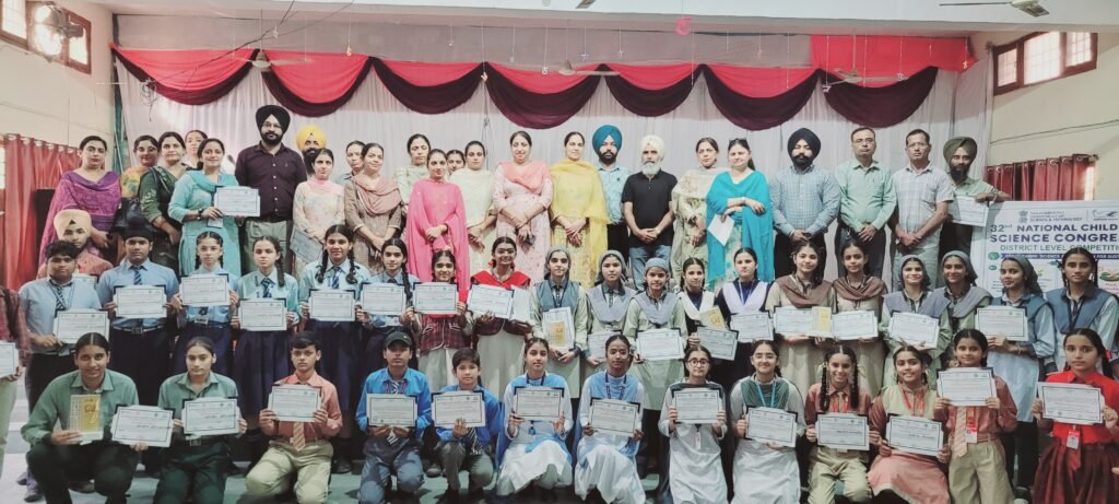 ਰੂਪਨਗਰ ਵਿੱਚ ਜ਼ਿਲ੍ਹਾ ਪੱਧਰੀ ਨੈਸ਼ਨਲ ਚਿਲਡਰਨਜ਼ ਸਾਇੰਸ ਕਾਂਗਰਸ (NCSC-2026) ਸਫ਼ਲਤਾਪੂਰਵਕ ਸੰਪੰਨ 2 Rupnagar District-Level National Children’s Science Congress 2026 Concludes Successfully
