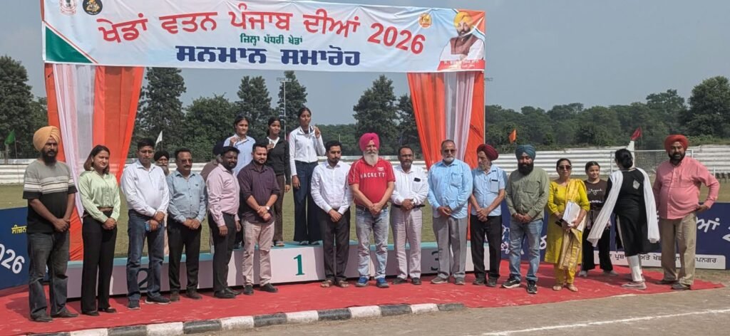 ਖੇਡਾਂ 'ਚ ਭਾਗ ਲੈਣ ਵਾਲੇ ਖਿਡਾਰੀ ਹੋਰਨਾਂ ਲਈ ਬਣ ਰਹੇ ਹਨ ਪ੍ਰੇਰਨਾਸ੍ਰੋਤ: ਐਡਵੋਕੇਟ ਦਿਨੇਸ਼ ਚੱਢਾ 2 Players Participating in Sports Are Becoming an Inspiration for Others: Advocate Dinesh Chadha