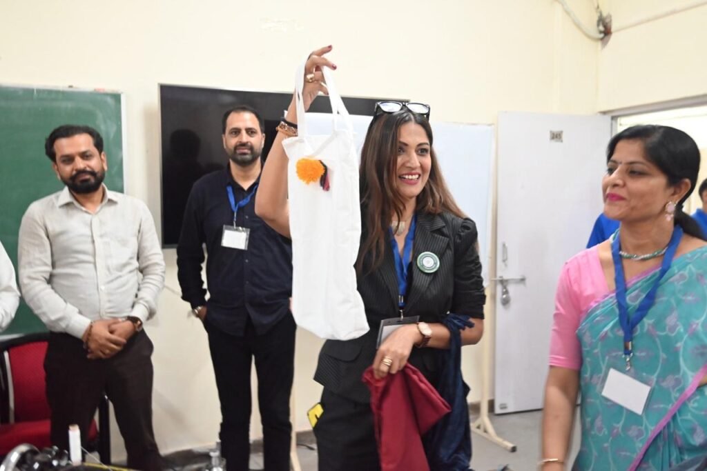 Film Actress Janita Doda Urges People to Use Cloth Bags and Reuse Old Items to Curb Plastic Pollution