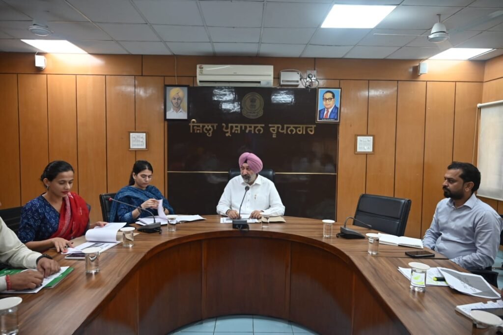 ਸਰਕਾਰੀ ਸਕੂਲਾਂ ਵਿੱਚ ਜੈਵਿਕ ਸਬਜ਼ੀਆਂ ਲਈ ਰਸੋਈ ਬਗੀਚਿਆਂ ਤੇ ਫਲ ਦੇ ਬੂਟੇ ਲਗਾਏ ਜਾਣ: ਜਸਵੀਰ ਸਿੰਘ ਸੇਖੋਂ 1 Jasvir Singh Sekhon Urges Kitchen Gardens and Fruit Trees in Punjab Government Schools for Organic Vegetables